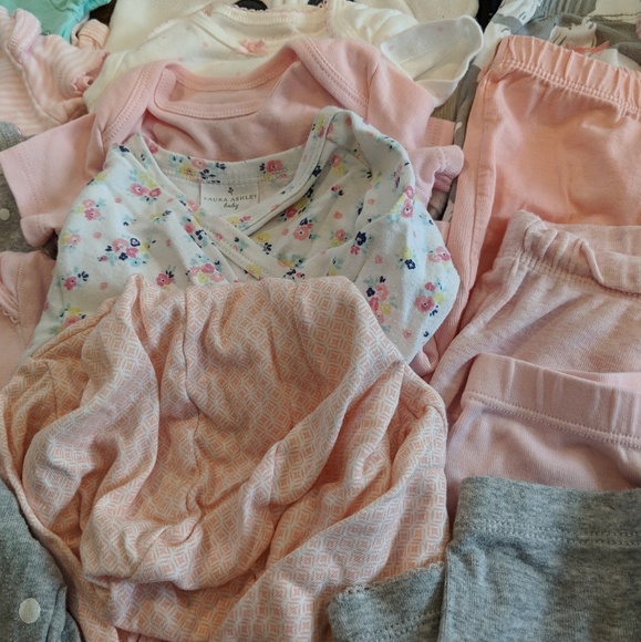 3 month old girl bundle - Picture 2 of 5